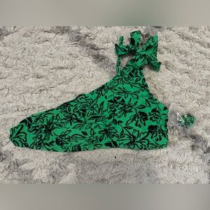 Isabel Maternity by Ingrid & Isabel Floral Asymmetrical Bikini Maternity…